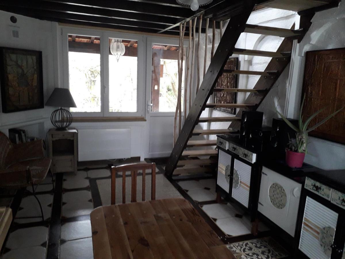 מובז' Maison D'Artiste Acces Jardin מראה חיצוני תמונה